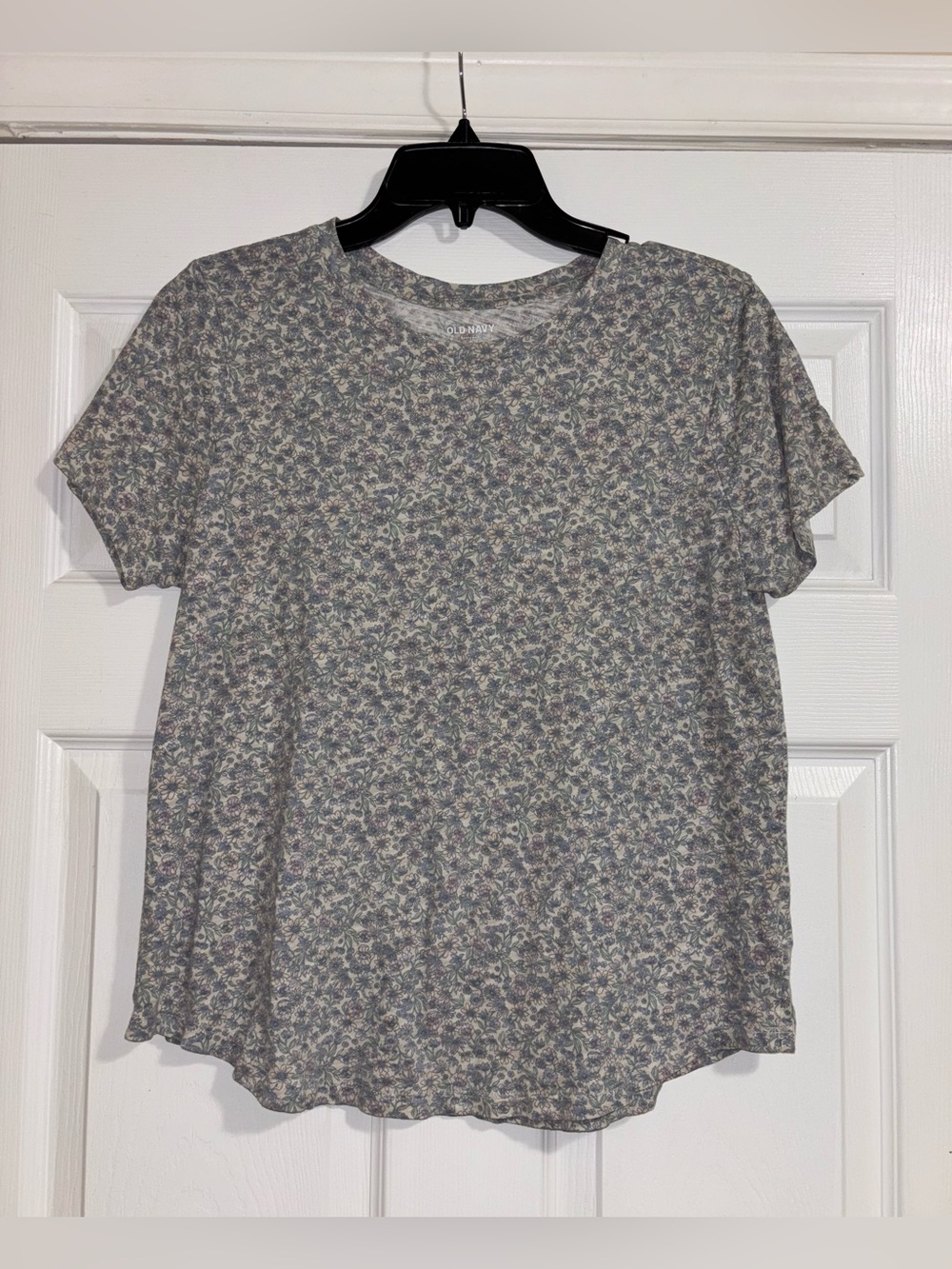 Old Navy Everywhere Tee Size Medium
